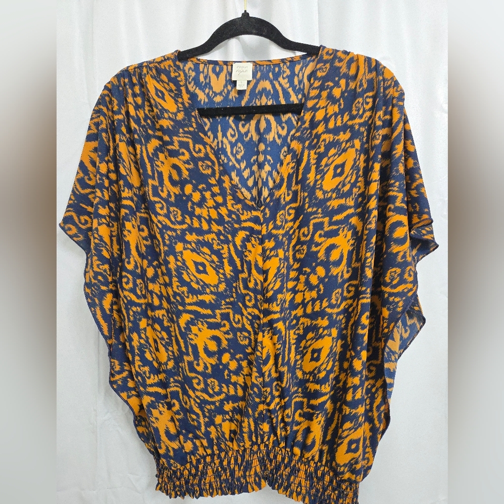 roan + ryan Size Large Butterfly Sleeve Cinched Waist Top